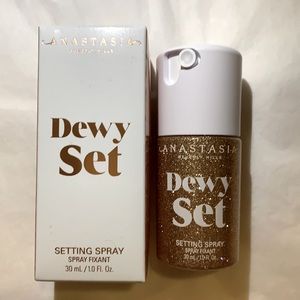 Anastasia Beverly Hills Dewy Set Setting Spray 30mL